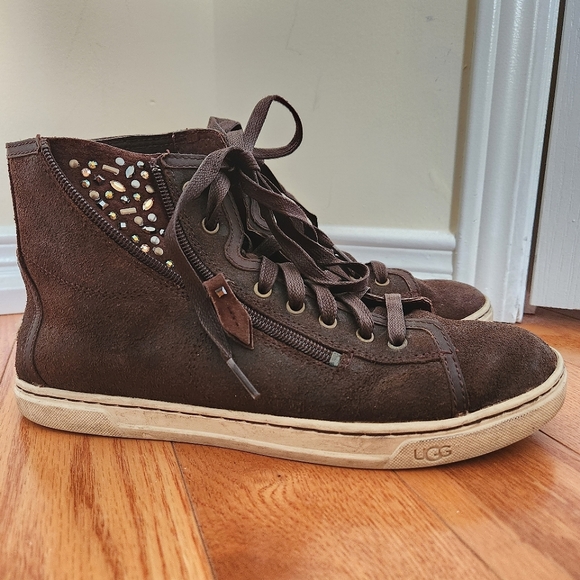 Ugg High Top Sneakers, US9 - Picture 3 of 12
